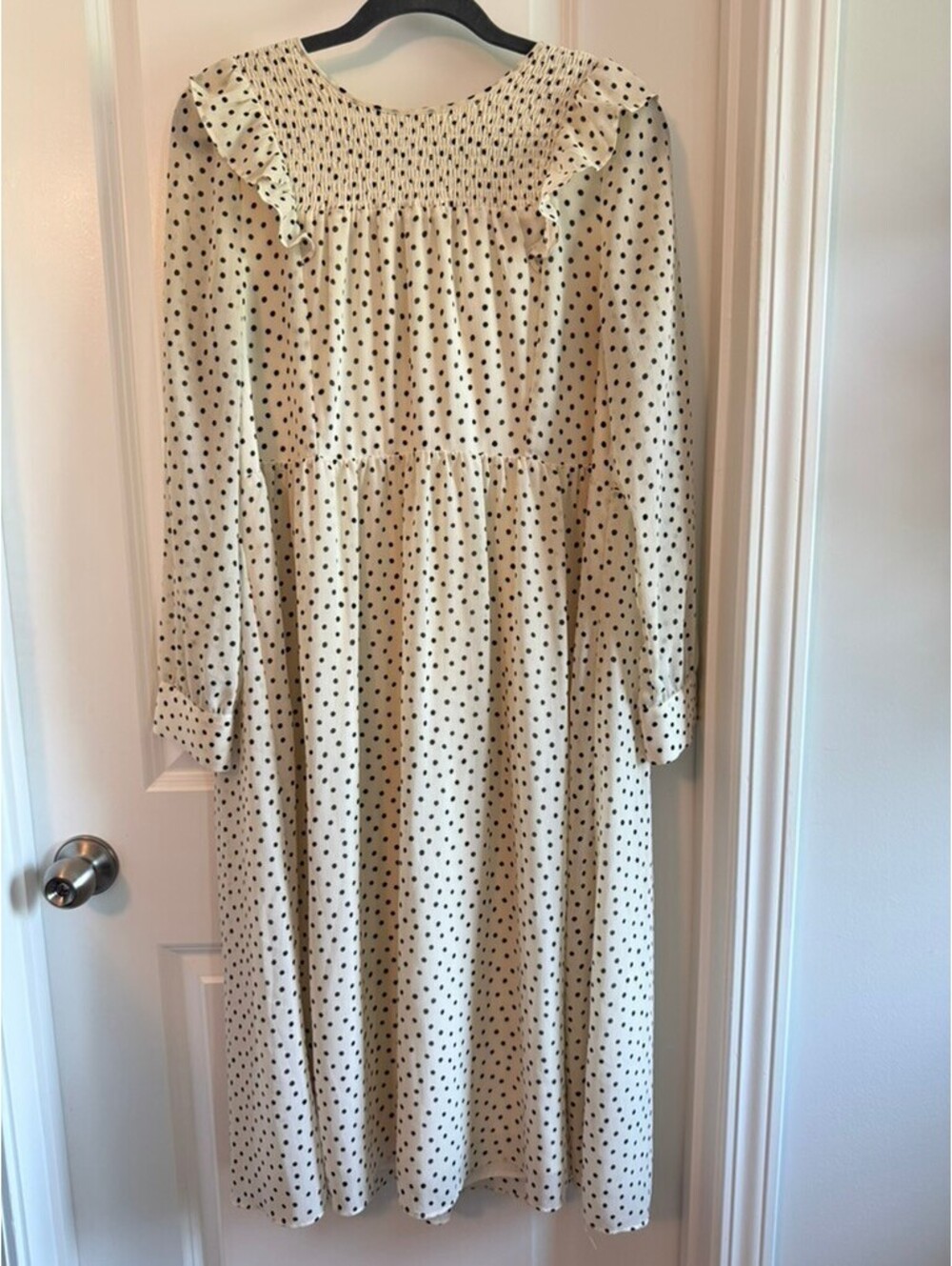 Madewell Cream & Black Polka Dot Smocked Midi Dress | Size M